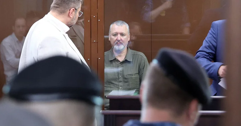 Стрелков спрогнозировал Путину суд в Гааге