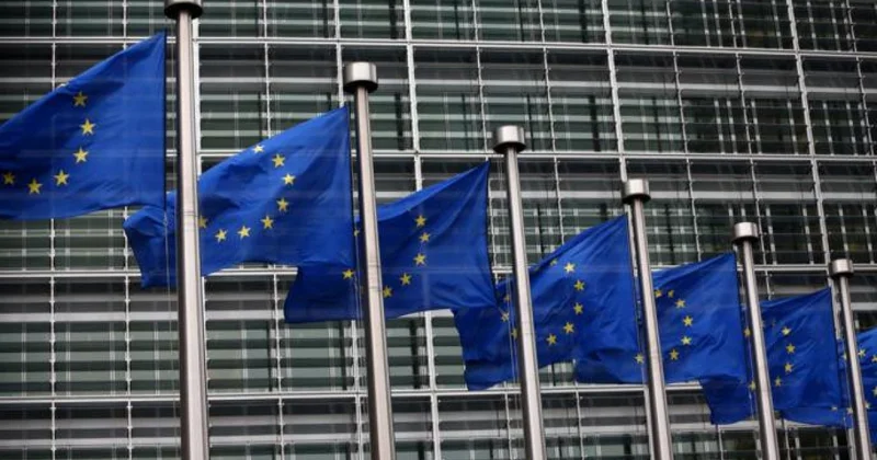 KİV: Fon der Leyen Callas münaqişəsi Aİ nin mövcudluğunu təhlükə altına alır