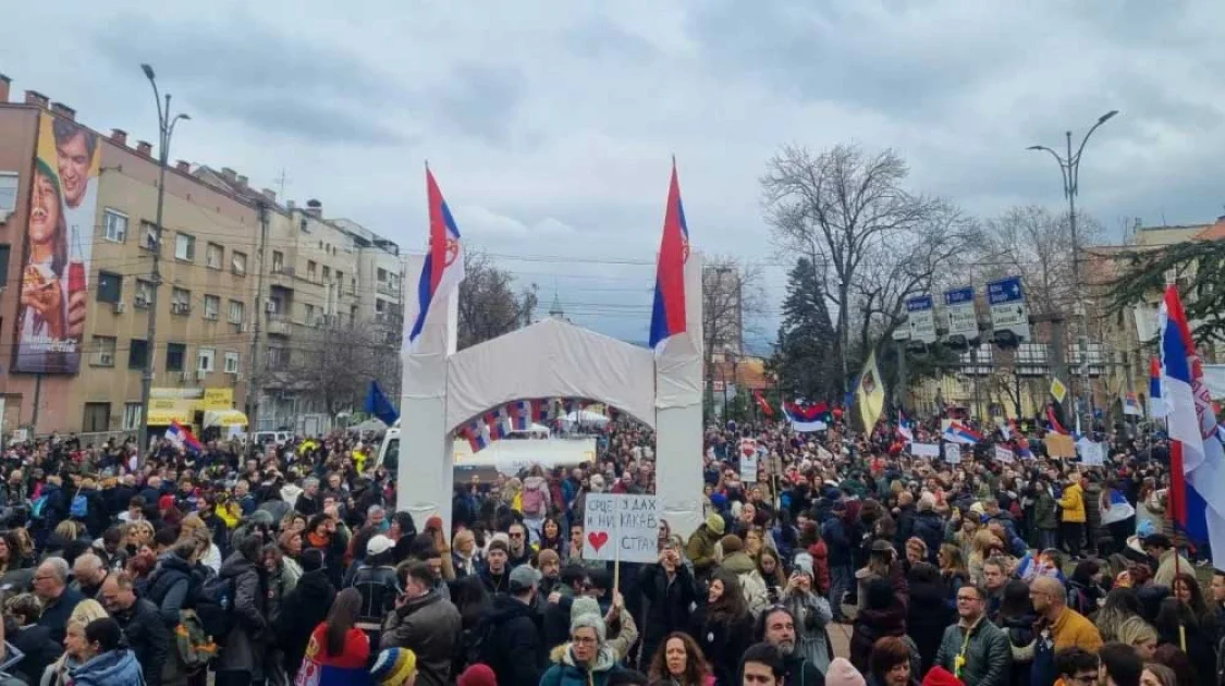 Serbiyada etirazlar başladı