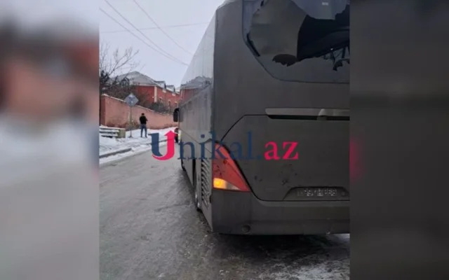 Sarayda BakuBus un avtobusu qəzaya düşdü