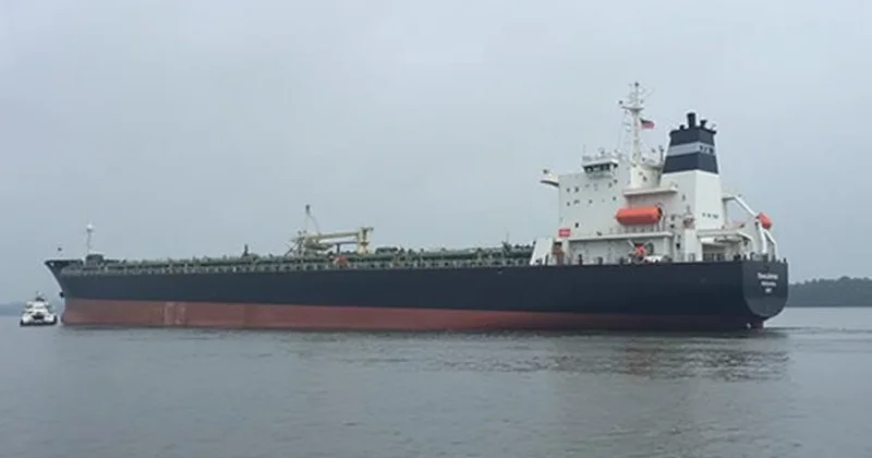 Belçika “kölgə donanması“na aid tankeri ələ keçirib VİDEO