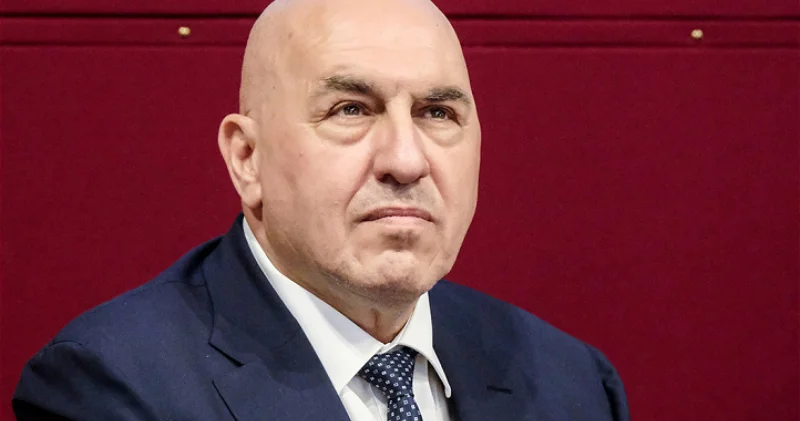 Глава Минобороны Италии не смог вылететь из Дубая из за атаки Ирана