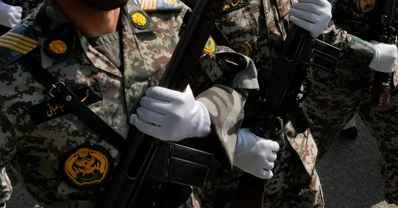 Hava zərbəsi nəticəsində İranın 12 hərbçisi öldürülüb