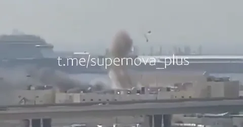 Иран ударил по французской военно морской базе в Абу Даби ВИДЕО