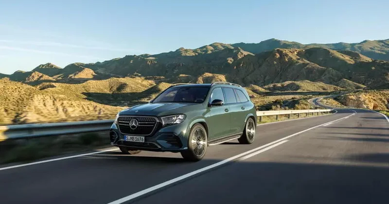 Mercedes Benz обновил большой кроссовер GLS ФОТО