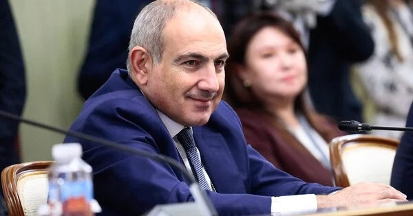 Ermənistan tezliklə Azərbaycan vasitəsilə Rusiyaya mal ixrac edəcək Paşinyan