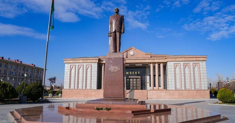 Kənd təsərrüfatı naziri Naxçıvan Muxtar Respublikasına səfər edib