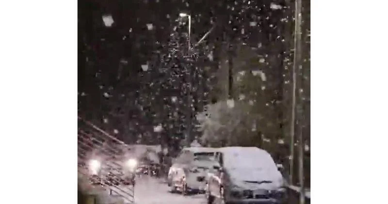 Снегопад накрыл город в Италии ВИДЕО