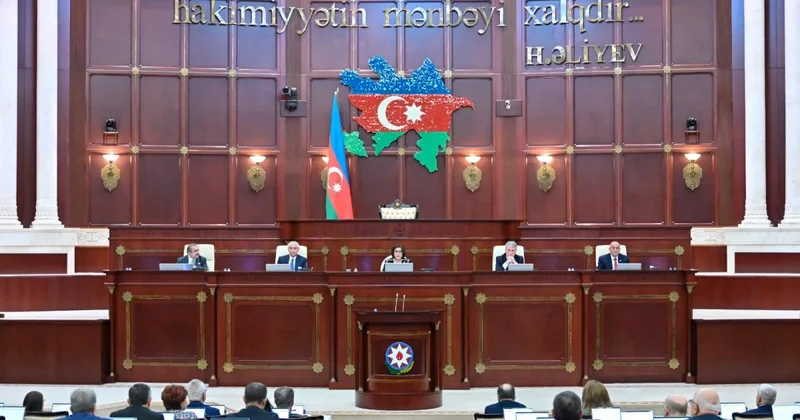 Под председательством Сахибы Гафаровой началось пленарное заседание Милли Меджлиса