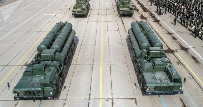 Rus qoşunları Zaporojye istiqamətinə əlavə qüvvələr toplayır