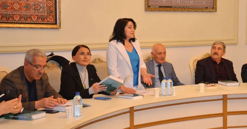“Yaşılım, yaşılım, hara gedirsən”