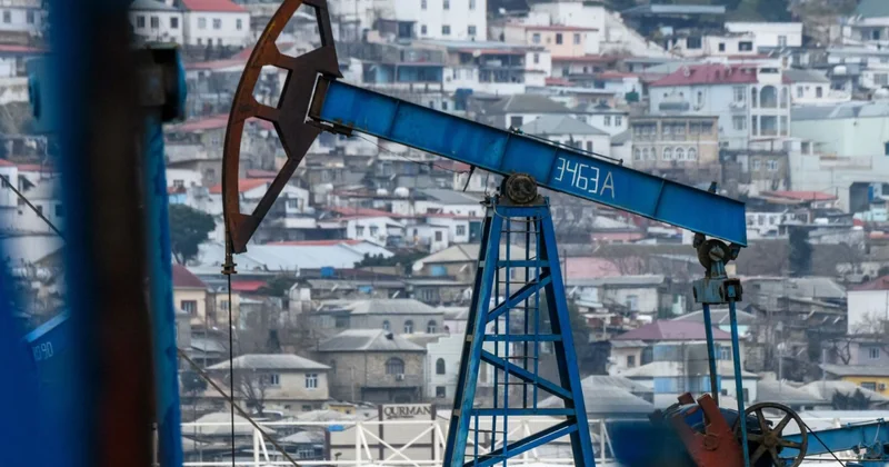 Добыча нефти в Азербайджане будет падать. Добыча газа расти
