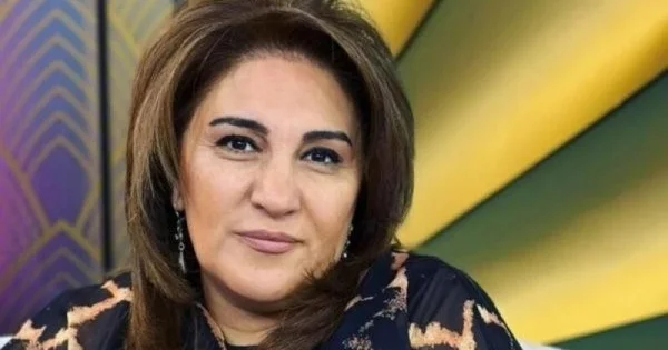 Əməkdar artist efirdə müğənniyə əsəbiləşdi: Gic gic mahnılar niyə oxuyursan? VİDEO