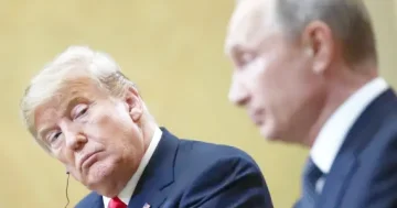 The Economist: Tramp Putini dişinə vurur ..?
