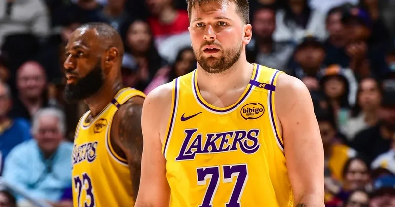 Los Anceles Leykers NBA da mübarizəni dayandırdı