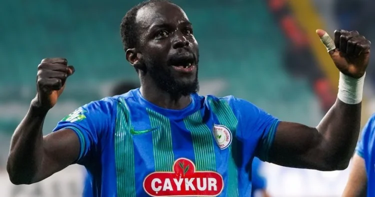 Zenit Türkiyə klubunda çıxış edən forvardı transfer edəcək