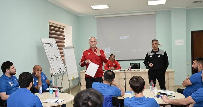 Bakıda UEFA C kursu keçirilir FOTO