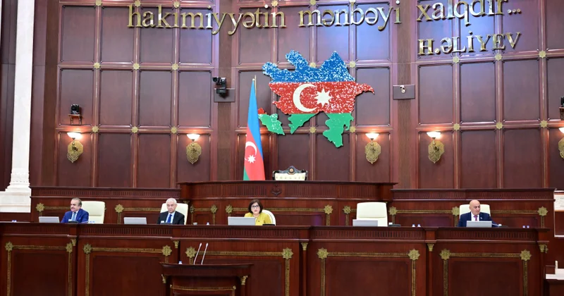 Milli Məclisin iclasında 13 məsələ müzakirə olunub