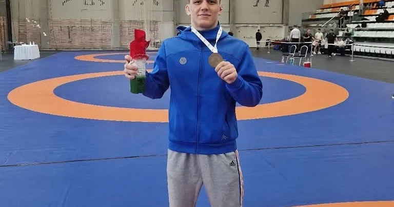 Азербайджанский борец хочет в олимпийскую категорию: Но сначала должен добиться титулов в своем весе