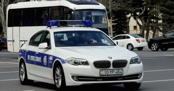 Polisin saxla işarəsinə məhəl qoymadı, həbs edildi Video