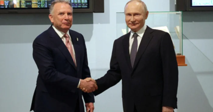 Uitkoff Putinin tərcüməçilərindən istifadə edir