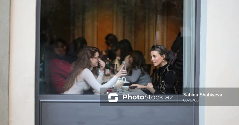 Eyni küçə, fərqli faizlər: Restoranlarda xidmət haqqı necə əsaslandırılır?