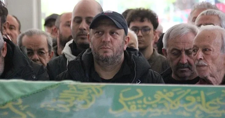 Serkan Keskinə ağır itki Foto