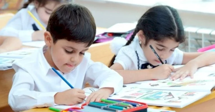 Məktəblilərin 5 günlük tətili başladı