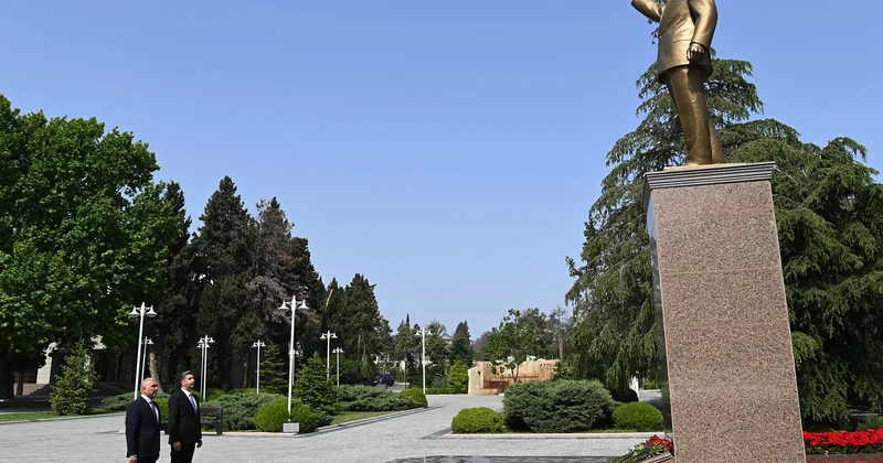 “Azərişıq” ASC nin sədri Vüqar Əhmədov Naftalanda vətəndaşları qəbul edib