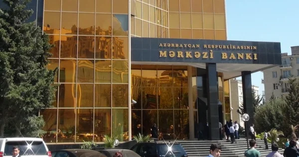 AMB “Meqa Sığorta”nın vəzifəli şəxslərini cərimələyib