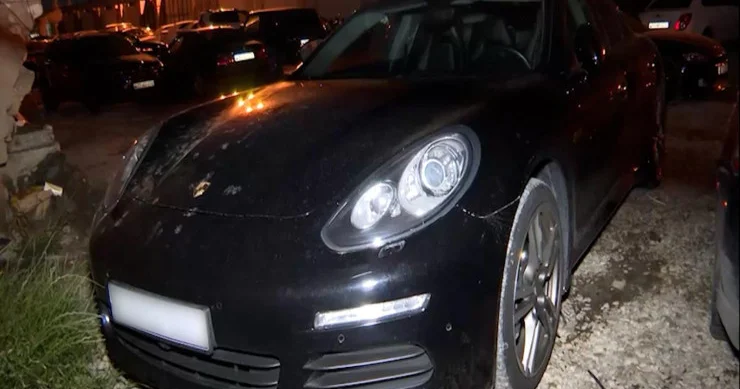 Bakıda “Porche” ilə avtoşluq edən sərxoş xanım həbs olundu VİDEO