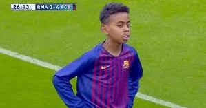 Lamin Yamalın 12 yaşında göstərdiyi futbol şousu VİDEO