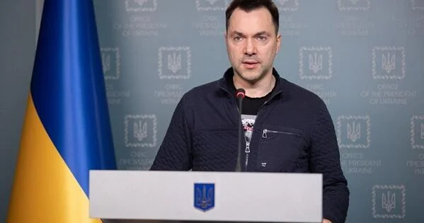 Zelenski Arestoviçə sanksiya tətbiq etdi