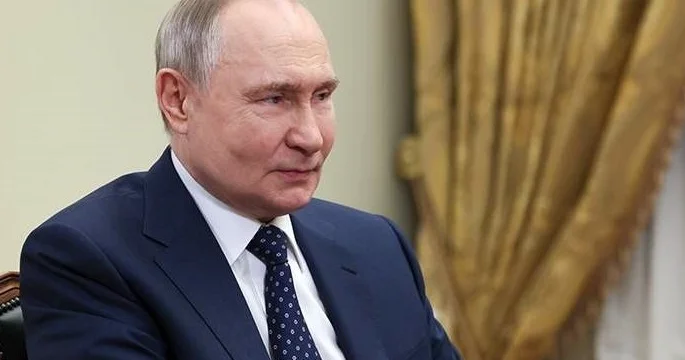 Putin BƏƏ ni Rusiya Ukrayna məhbus mübadiləsindəki köməyinə görə tərifləyib