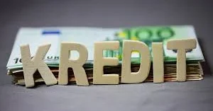 Aldadıcı bank reklamları nə zamana kimi davam edəcək? EKSPERT ŞƏRH ETDİ