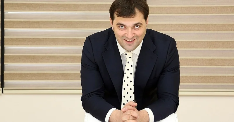 Emin Musəvi qızının şəklini paylaşıb bu sözləri yazdı FOTO