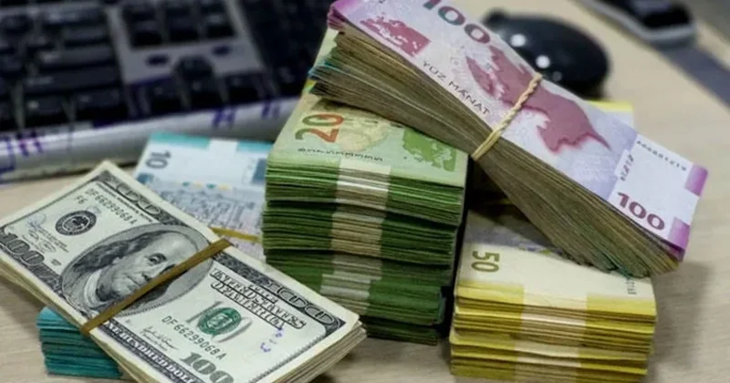 ЦБА в апреле осуществил интервенцию на валютном рынке на сумму $1 млрд
