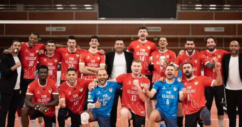 Azərbaycan çempionu baş məşqçi və voleybolçuları ilə yeni müqavilə imzalayıb