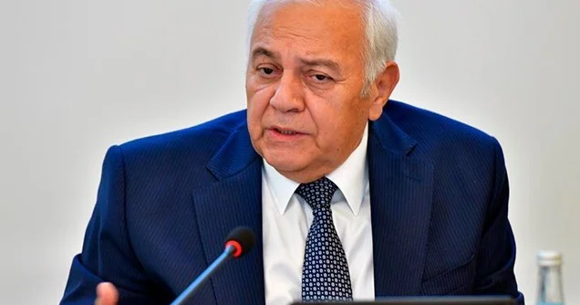 Oqtay Əsədov 22 illik vəzifəsindən getdi