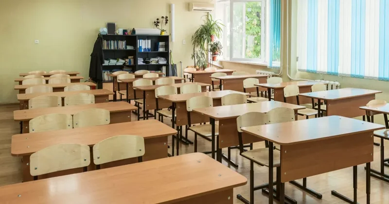 В Баку ведётся расследование после аллергической реакции у школьника на влажные салфетки
