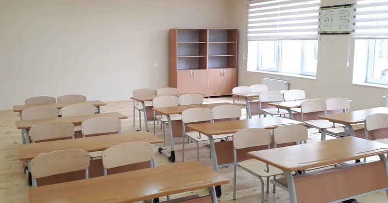 DİN: Bakıda məktəbdə nəm salfetdən yaranan allergik hala görə araşdırma başladılıb