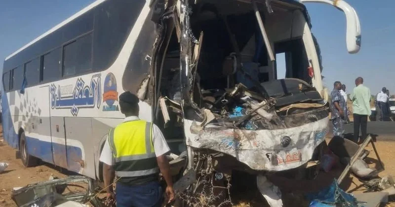 Sudanda iki sərnişin avtobusu toqquşdu: 14 ölü, 16 yaralı