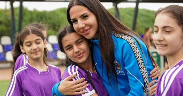 Füzulidə FİFA nın dəstəyi ilə festival keçirildi Şəkillər