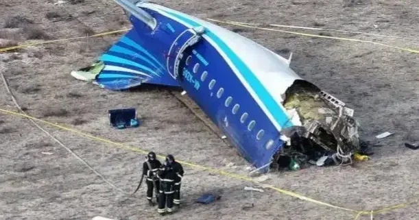 AZAL ın təyyarəsinin qəzaya uğraması ilə bağlı istintaq davam edır