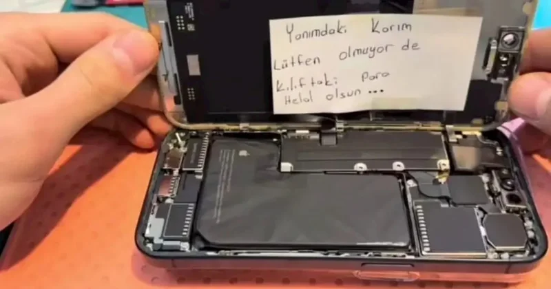 Yanımdakı arvadımdır, xahiş edirəm... Telefonu sökən usta təəccüb içində (FOTO)