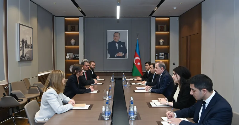 Ceyhun Bayramov Beynəlxalq Qırmızı Xaç Komitəsinin prezidenti ilə danışıqlar aparıb