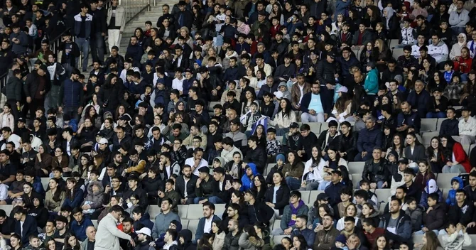 Qarabağ Neftçi ilə oyunda azarkeşlərin davranışına görə 8000 manat cərimələnib