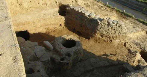 Azərbaycanda 1400 dən çox yeni abidə aşkar olunub