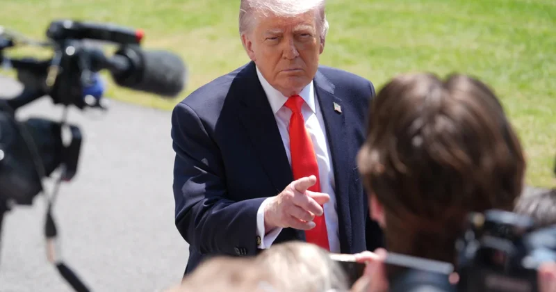 Трамп: Курды не отдали оружие...