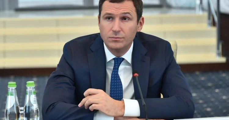 Nazir müavini ABŞ yə qaçdı Barəsində Rusiyada istintaq aparılır